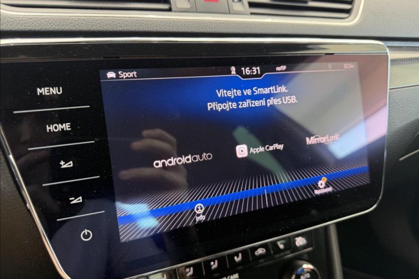 Škoda Superb galerie