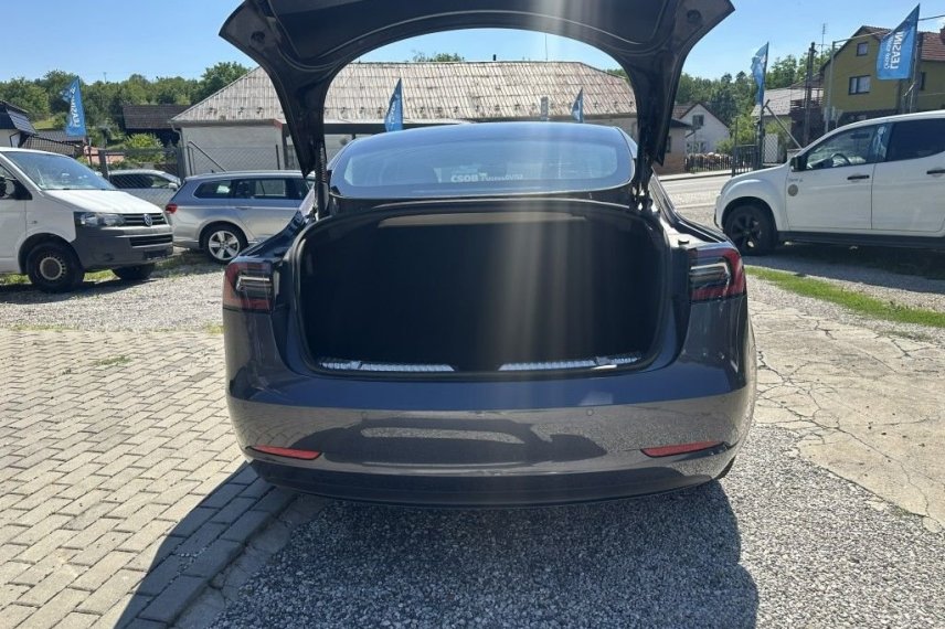 Tesla Model 3 galerie