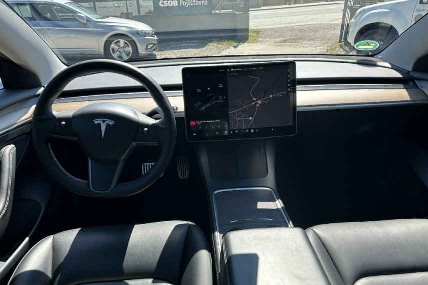 Tesla Model 3 galerie