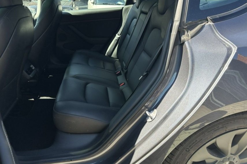 Tesla Model 3 galerie