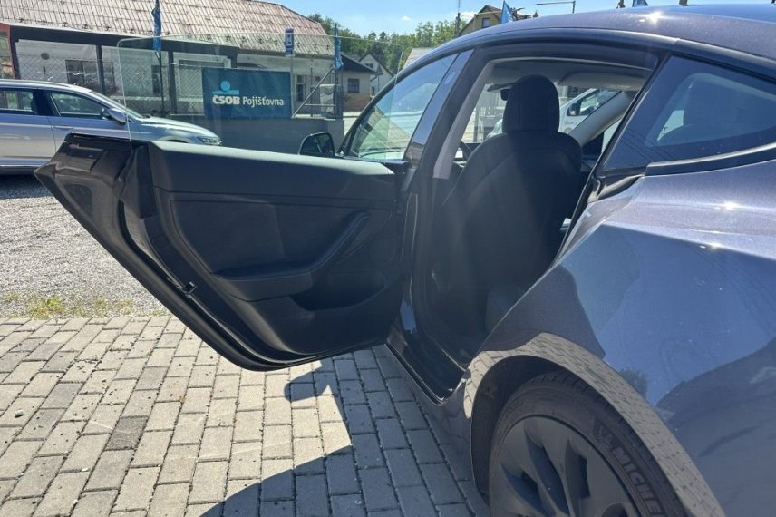 Tesla Model 3 galerie