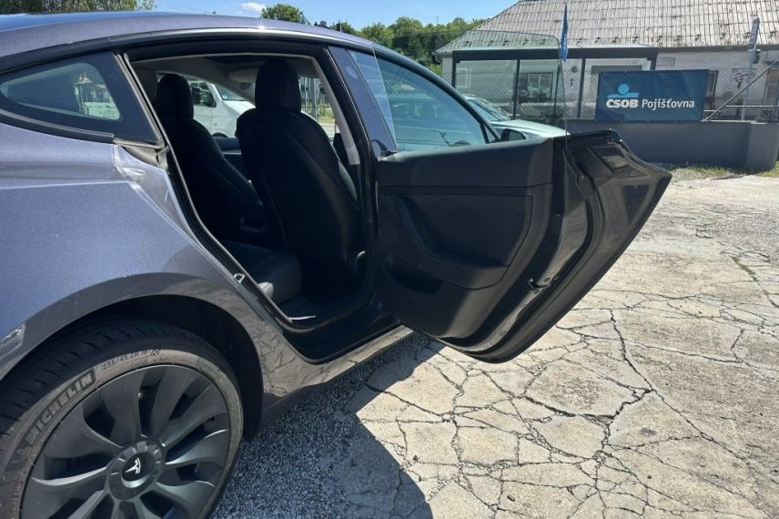 Tesla Model 3 galerie