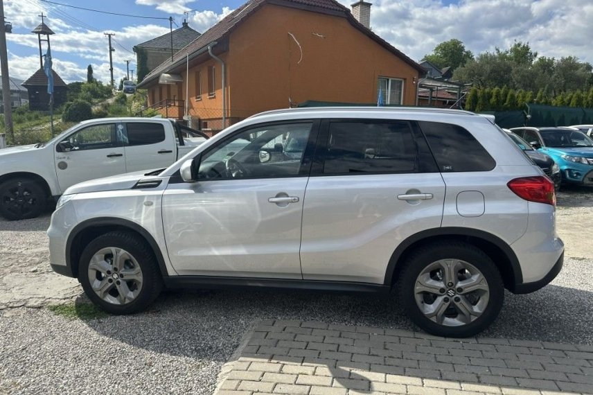 Suzuki Vitara galerie