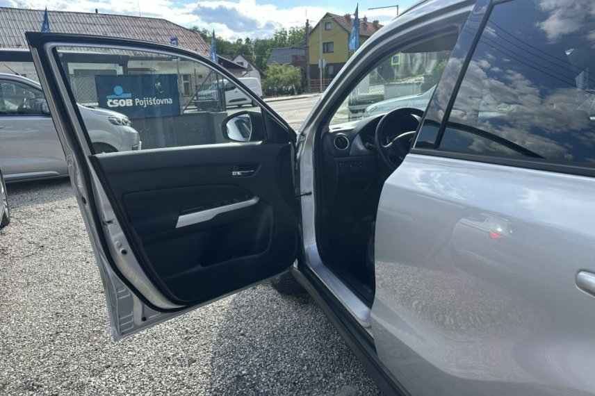 Suzuki Vitara galerie