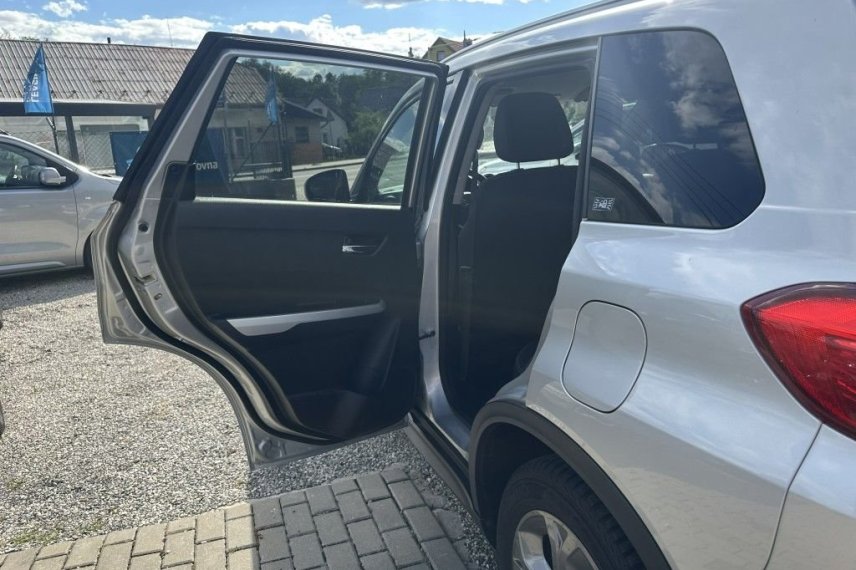 Suzuki Vitara galerie
