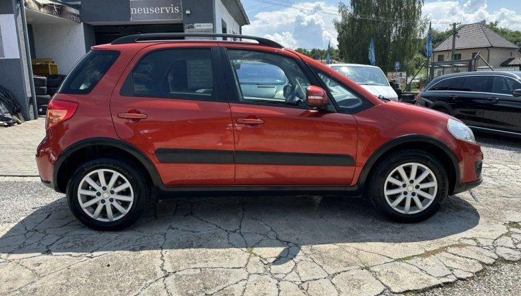 Suzuki SX4