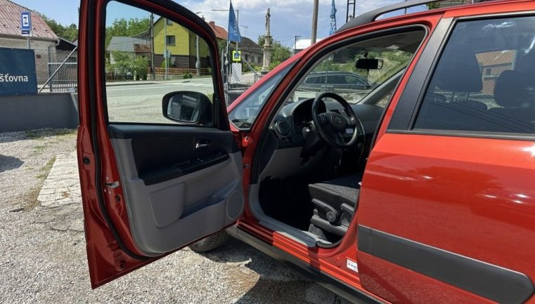 Suzuki SX4