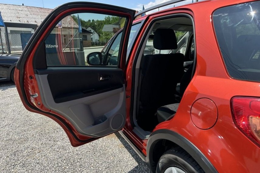 Suzuki SX4 galerie