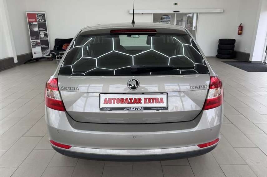 Škoda Rapid galerie