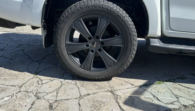 Isuzu Ostatní