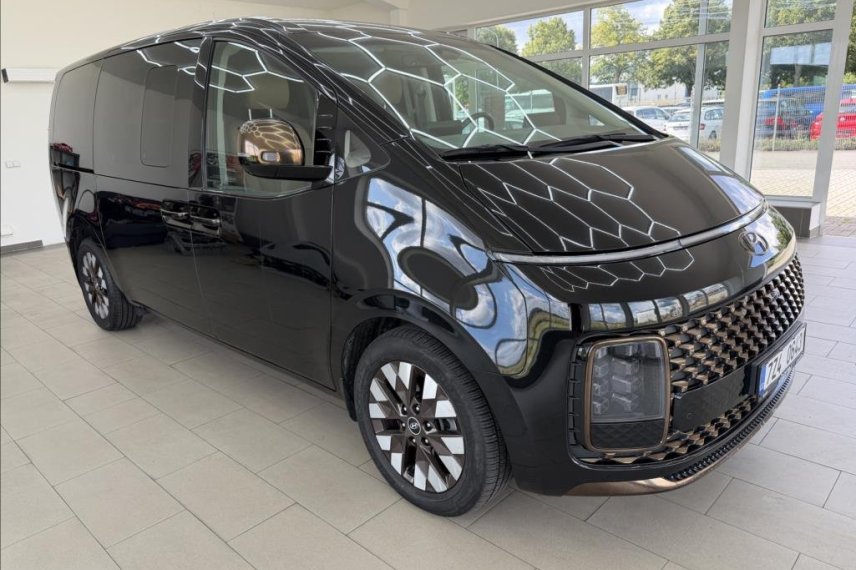 Hyundai Staria galerie