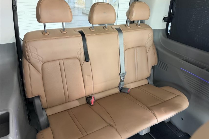 Hyundai Staria galerie