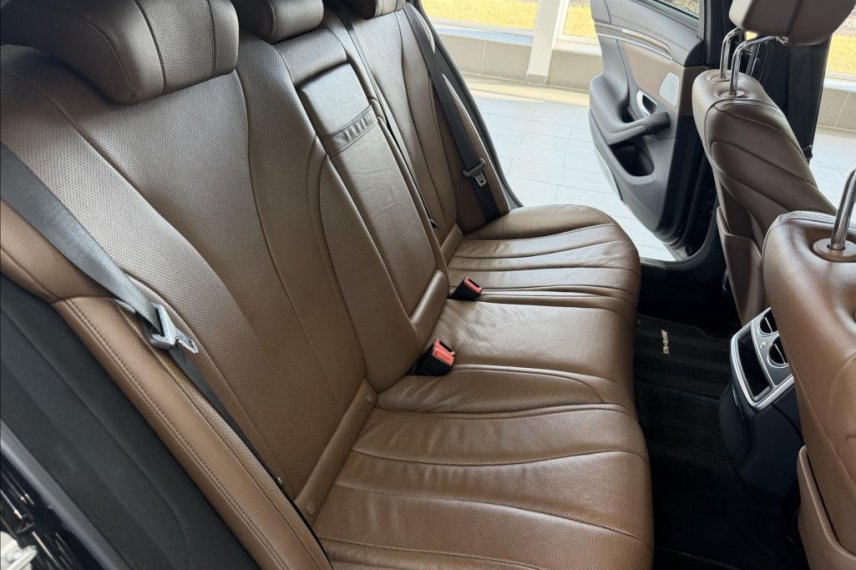 Mercedes-Benz Třídy S galerie