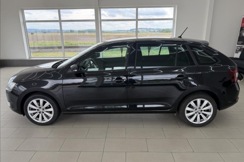 Škoda Rapid galerie