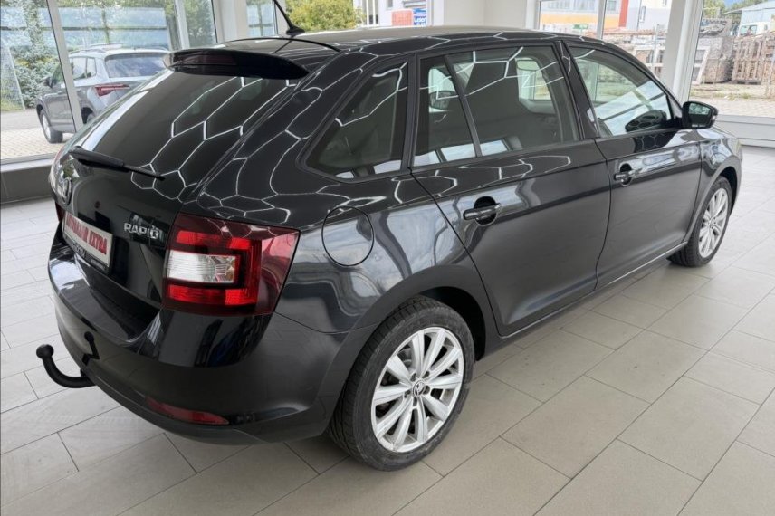 Škoda Rapid galerie