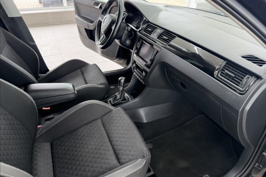 Škoda Rapid galerie