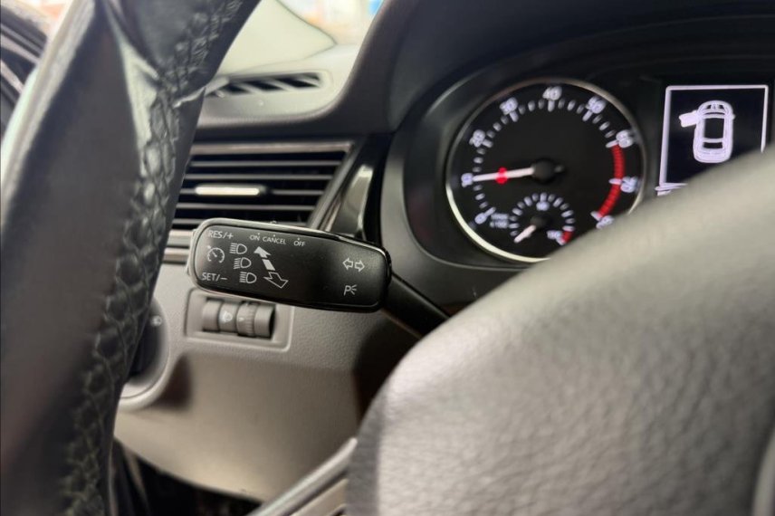 Škoda Rapid galerie