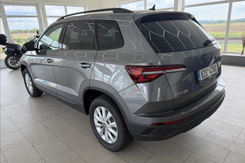 Škoda Karoq galerie