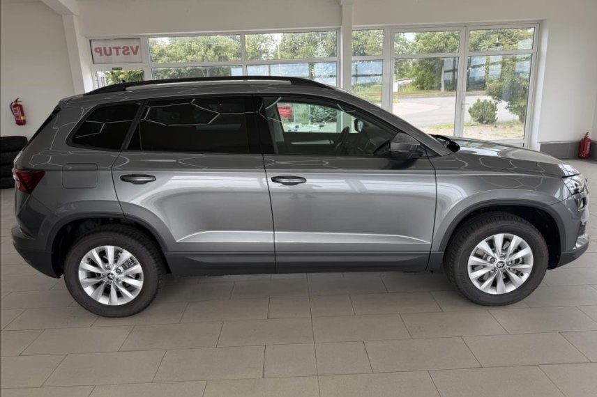 Škoda Karoq galerie