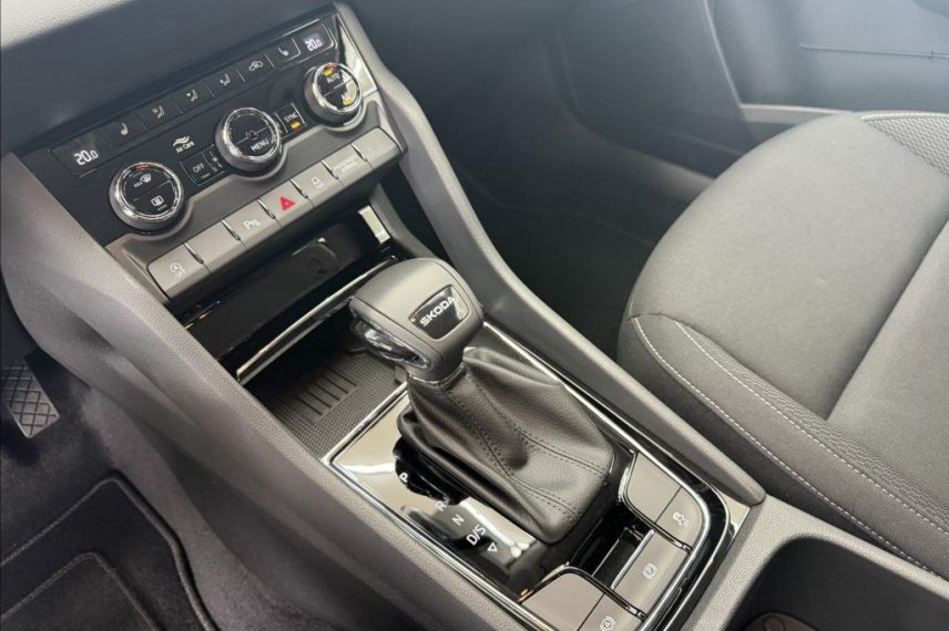Škoda Karoq galerie