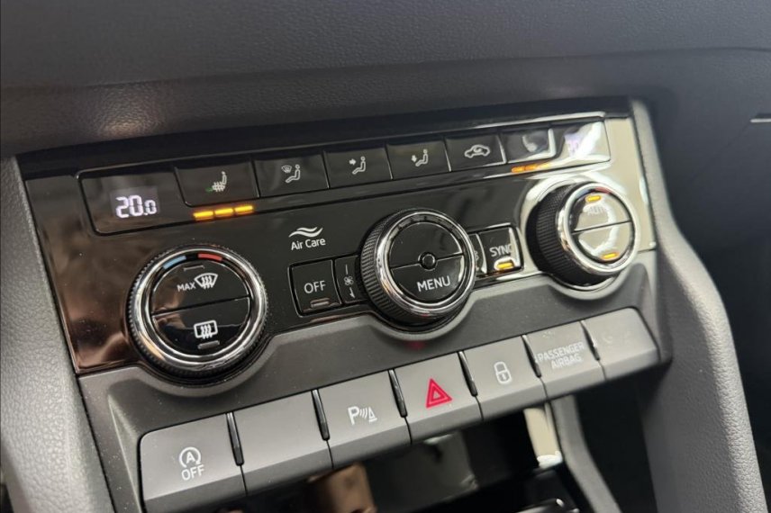 Škoda Karoq galerie