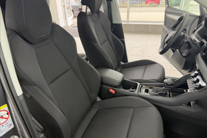 Škoda Karoq galerie