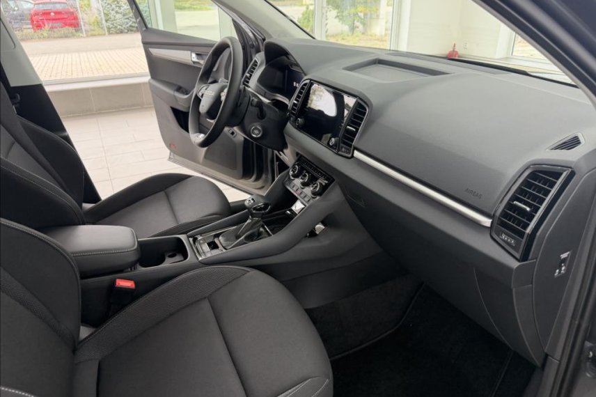 Škoda Karoq galerie