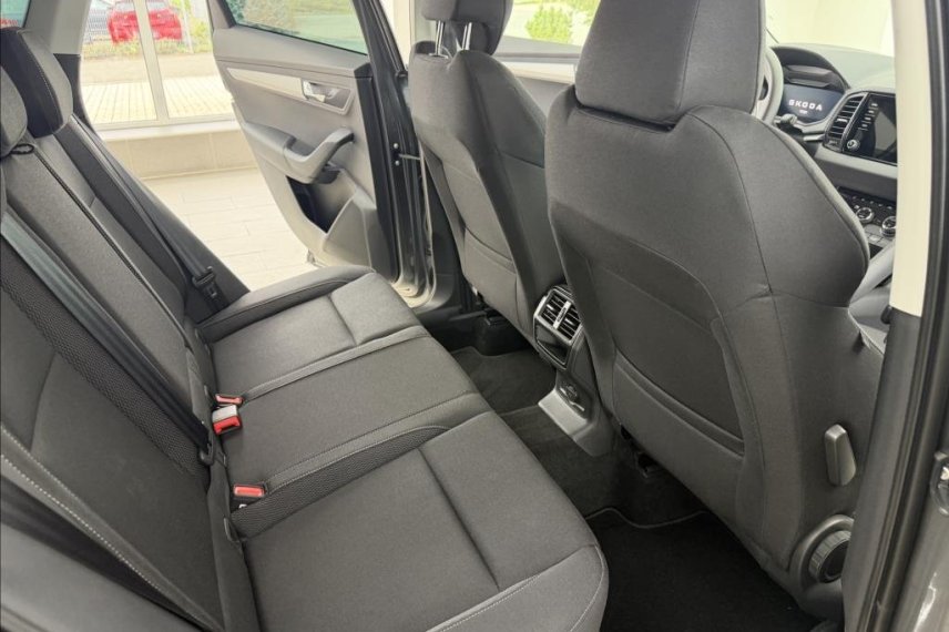 Škoda Karoq galerie