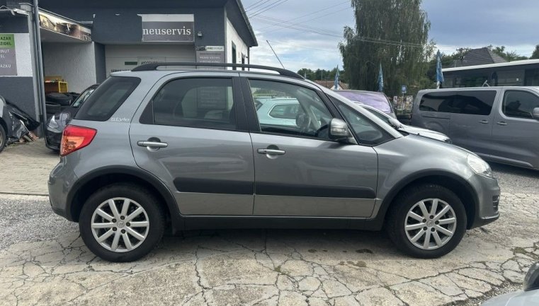 Suzuki SX4