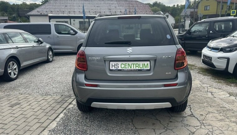 Suzuki SX4