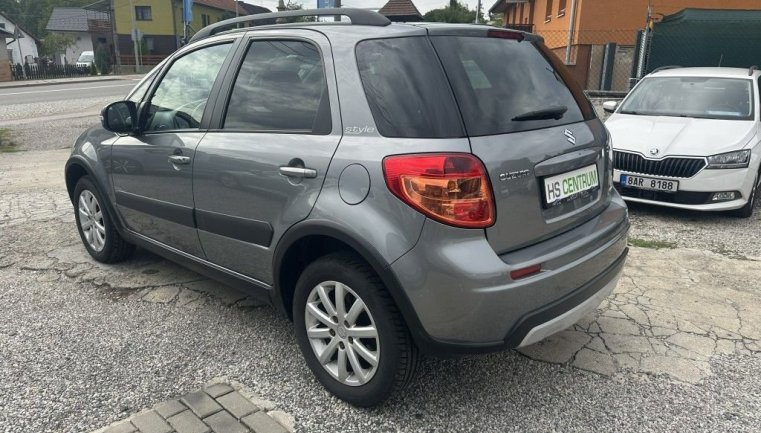 Suzuki SX4
