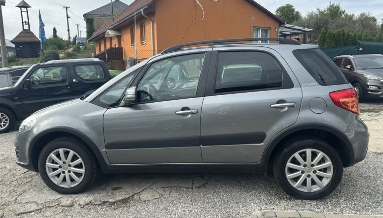 Suzuki SX4