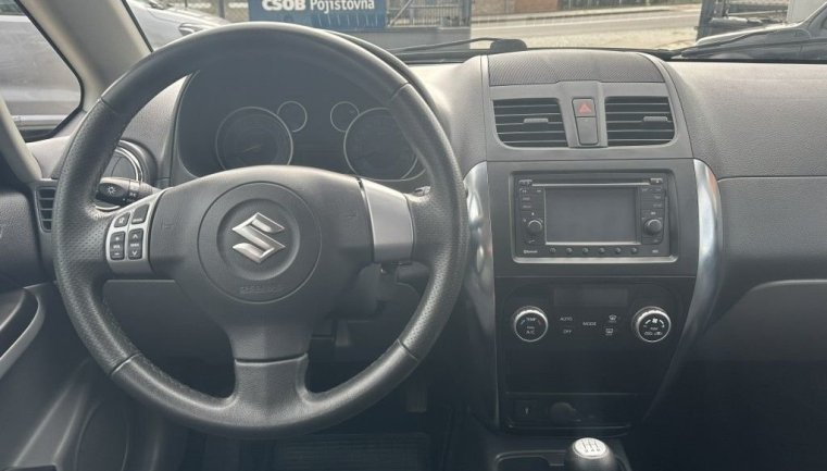 Suzuki SX4