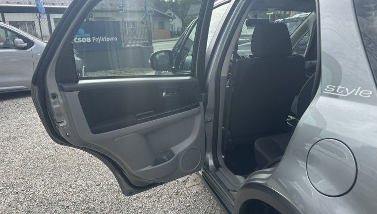 Suzuki SX4
