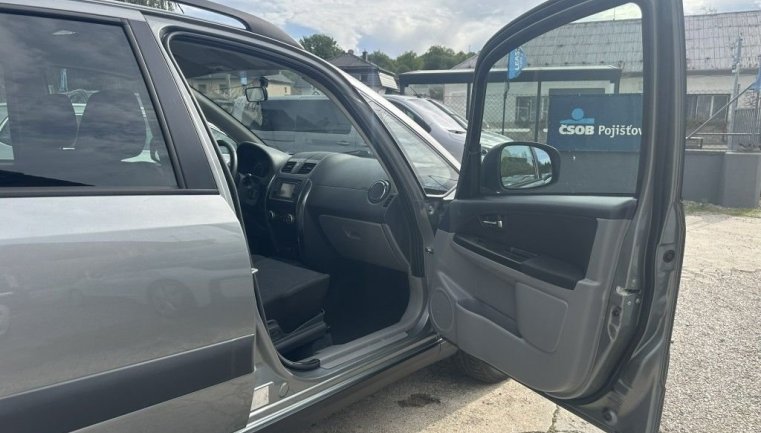 Suzuki SX4