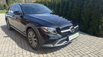 Mercedes-Benz Třídy E E 220d 4MATIC All-TerrainT