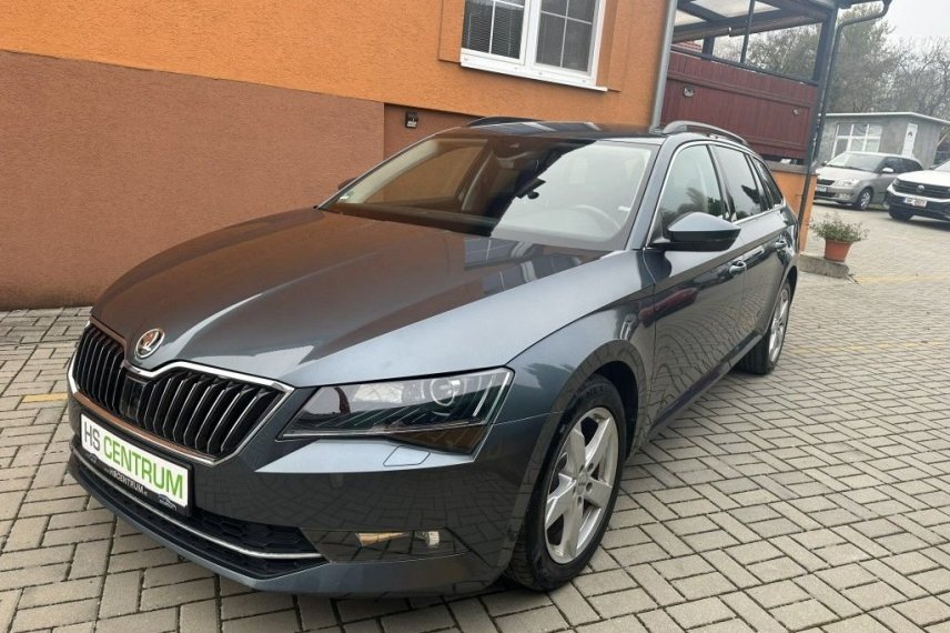 Škoda Superb galerie