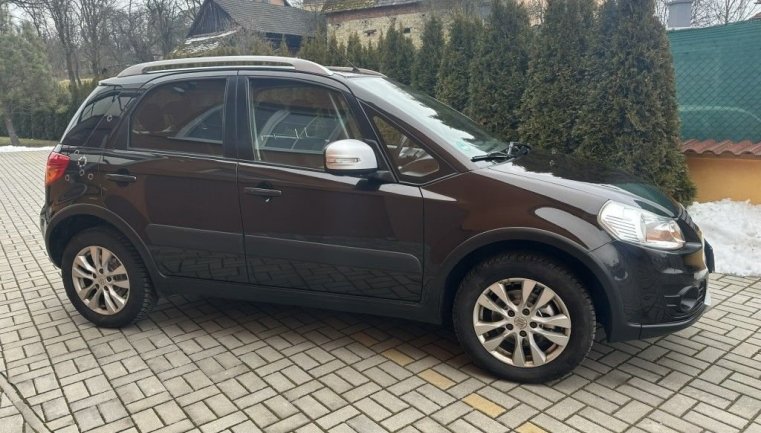 Suzuki SX4