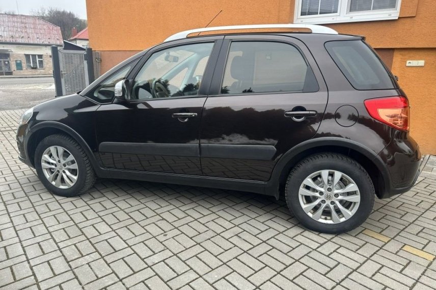 Suzuki SX4 galerie