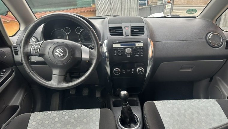 Suzuki SX4