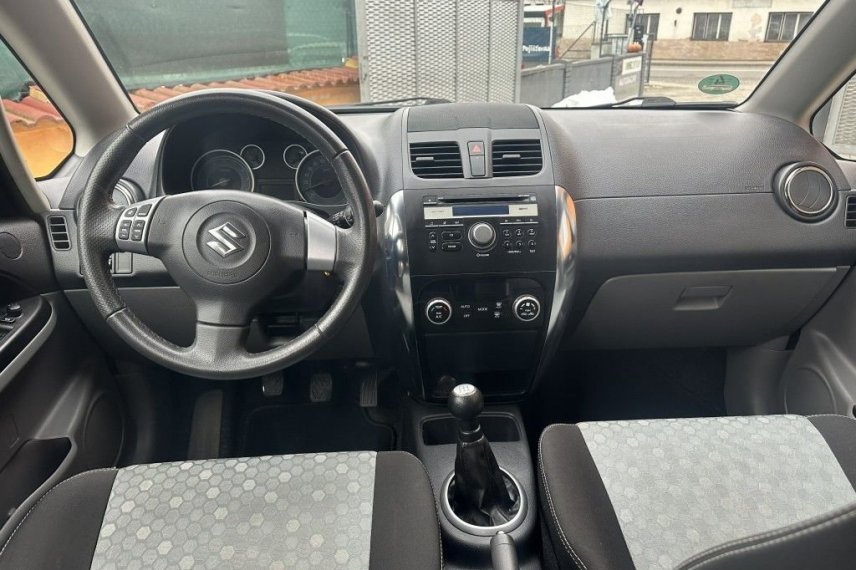 Suzuki SX4 galerie