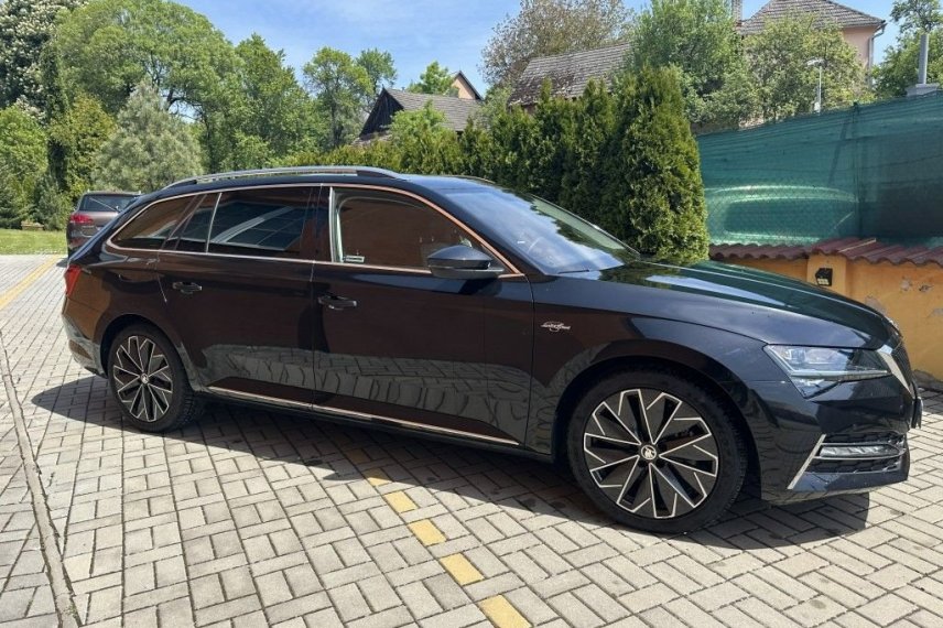 Škoda Superb galerie