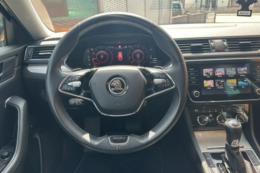 Škoda Superb galerie