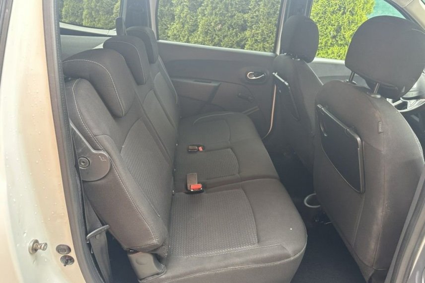 Dacia Lodgy galerie