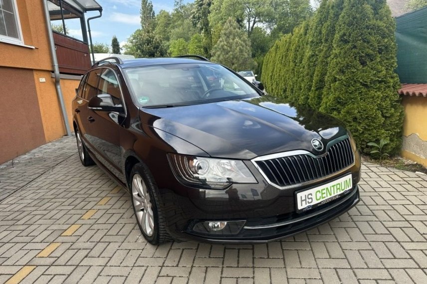 Škoda Superb galerie
