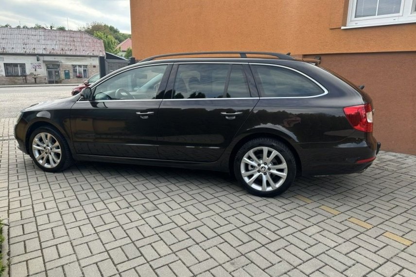 Škoda Superb galerie
