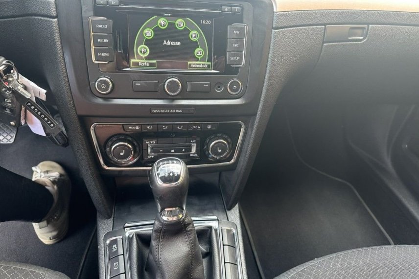 Škoda Superb galerie