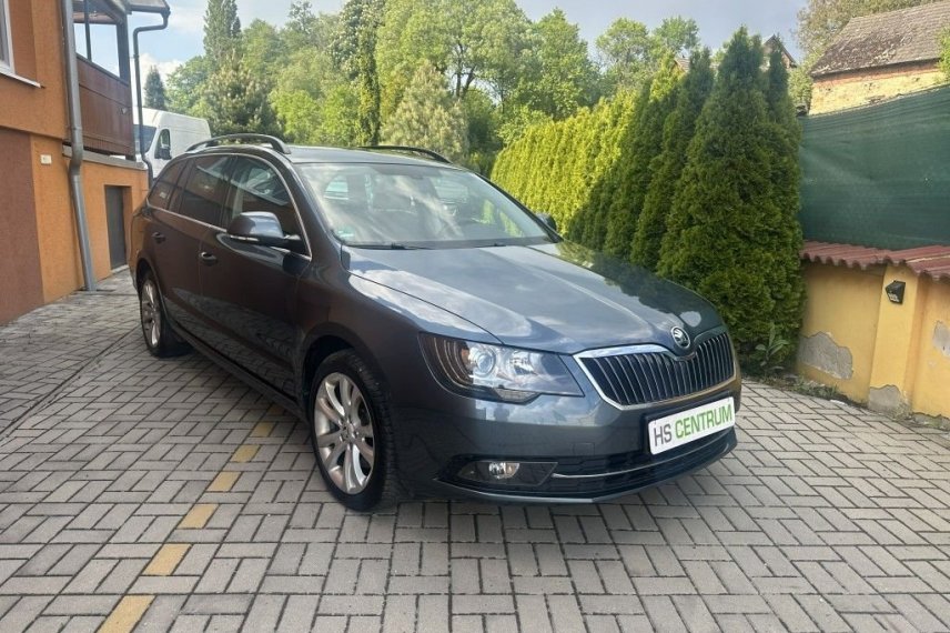 Škoda Superb galerie