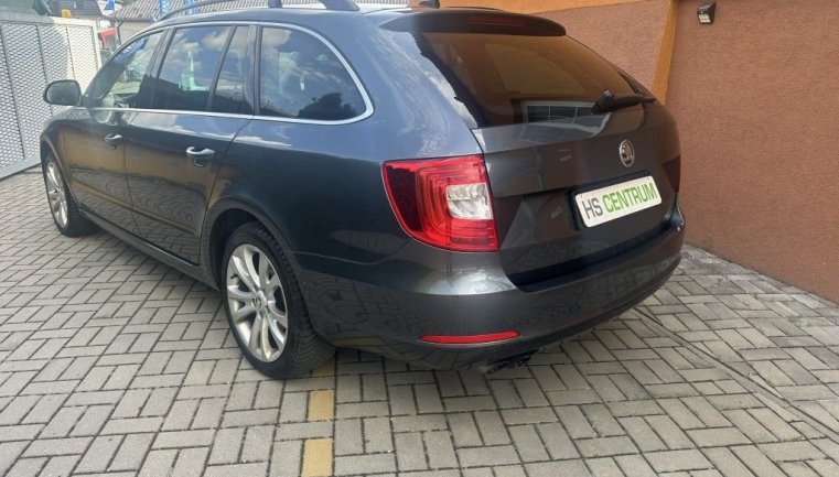Škoda Superb