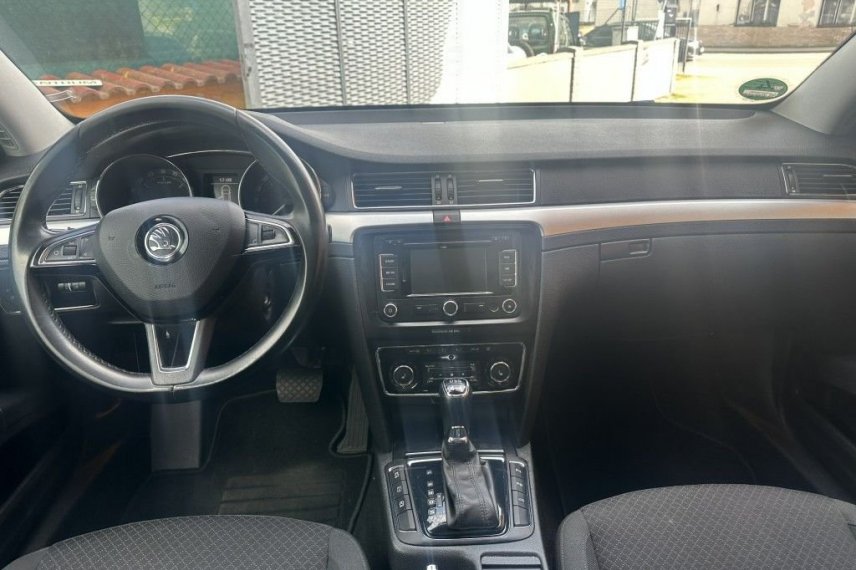 Škoda Superb galerie